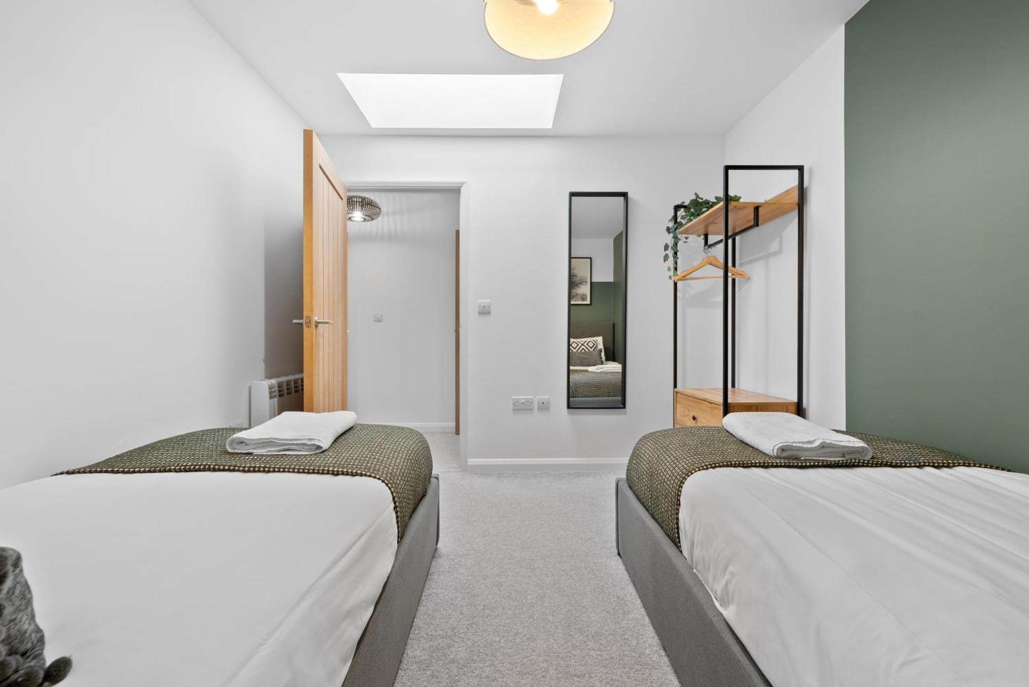 סירנססטר Glevum Lodge - 2 Bedroom Town Centre Apartment מראה חיצוני תמונה